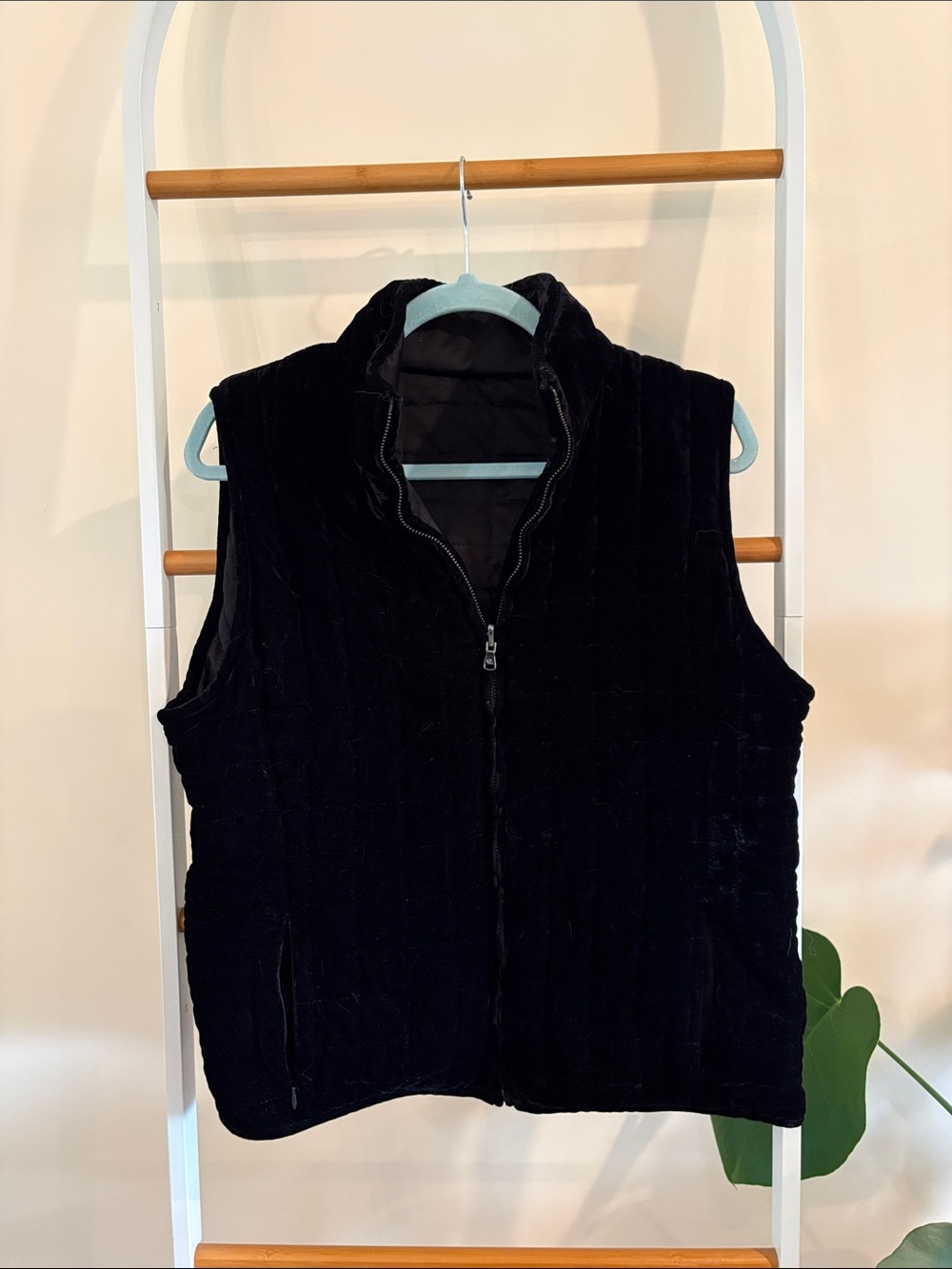 Lauren Ralph Lauren Reversible Black Quilted Velvet Zip Front Vest